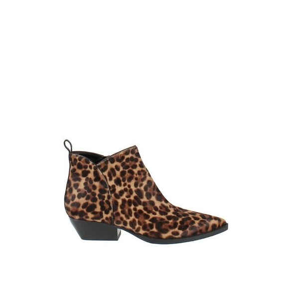 NEW Marc Fisher Obrra Pointy Toe Bootie LEOPARD PRINT CALF HAIR SIZE 7 NIB - Picture 2 of 5